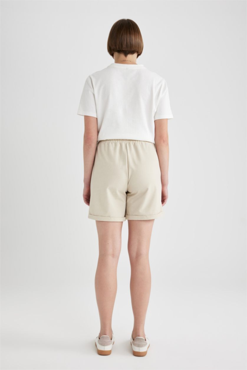 نساء اللون الحجري برمودا قصة عادية