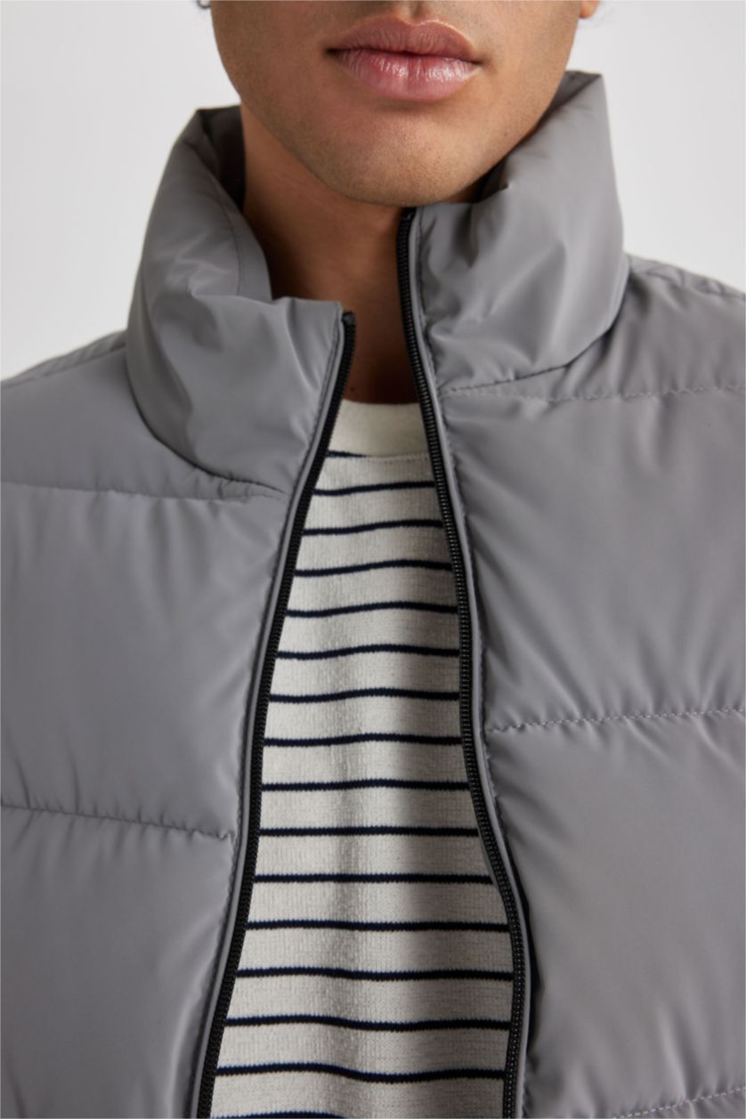 MAN Light Grey Vest