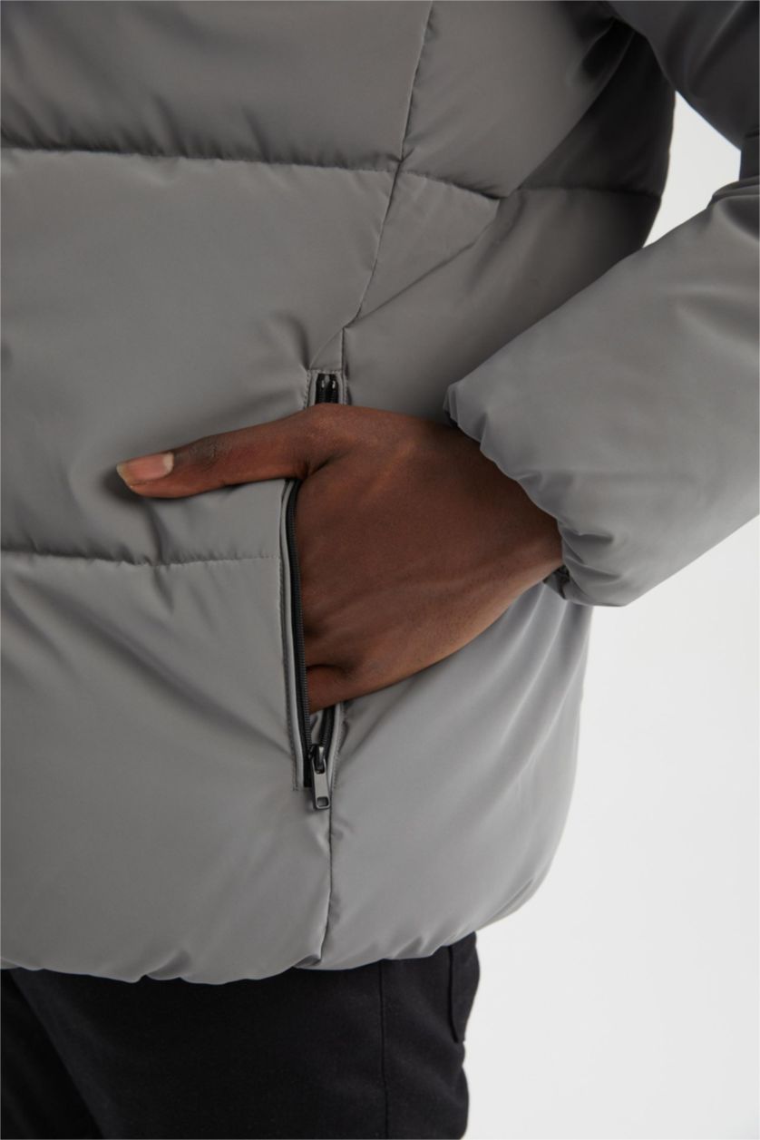 MAN Light Grey Slim Fit Lined Puffer Jacket