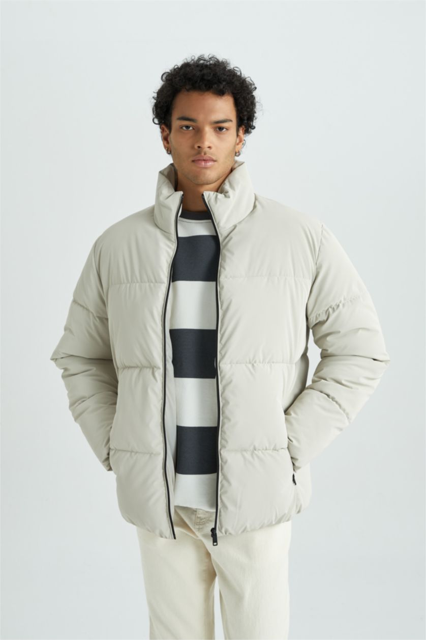 MAN White Slim Fit Lined Puffer Jacket