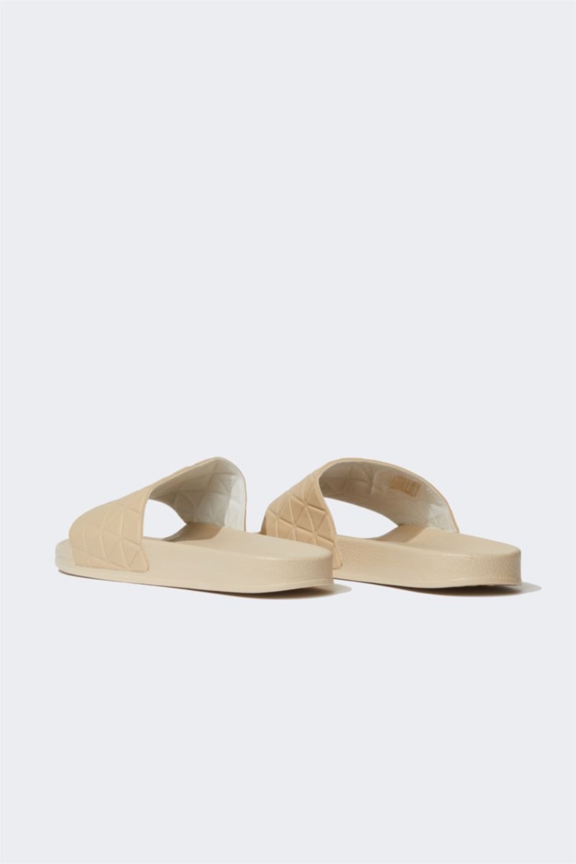 نساء بيج شبشب نسائي منقوش