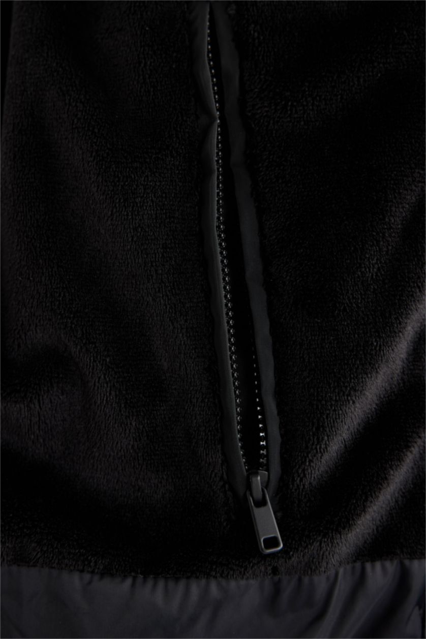 MAN Black Regular Fit Hooded Faux Fur Lined Long Puffer Jacket