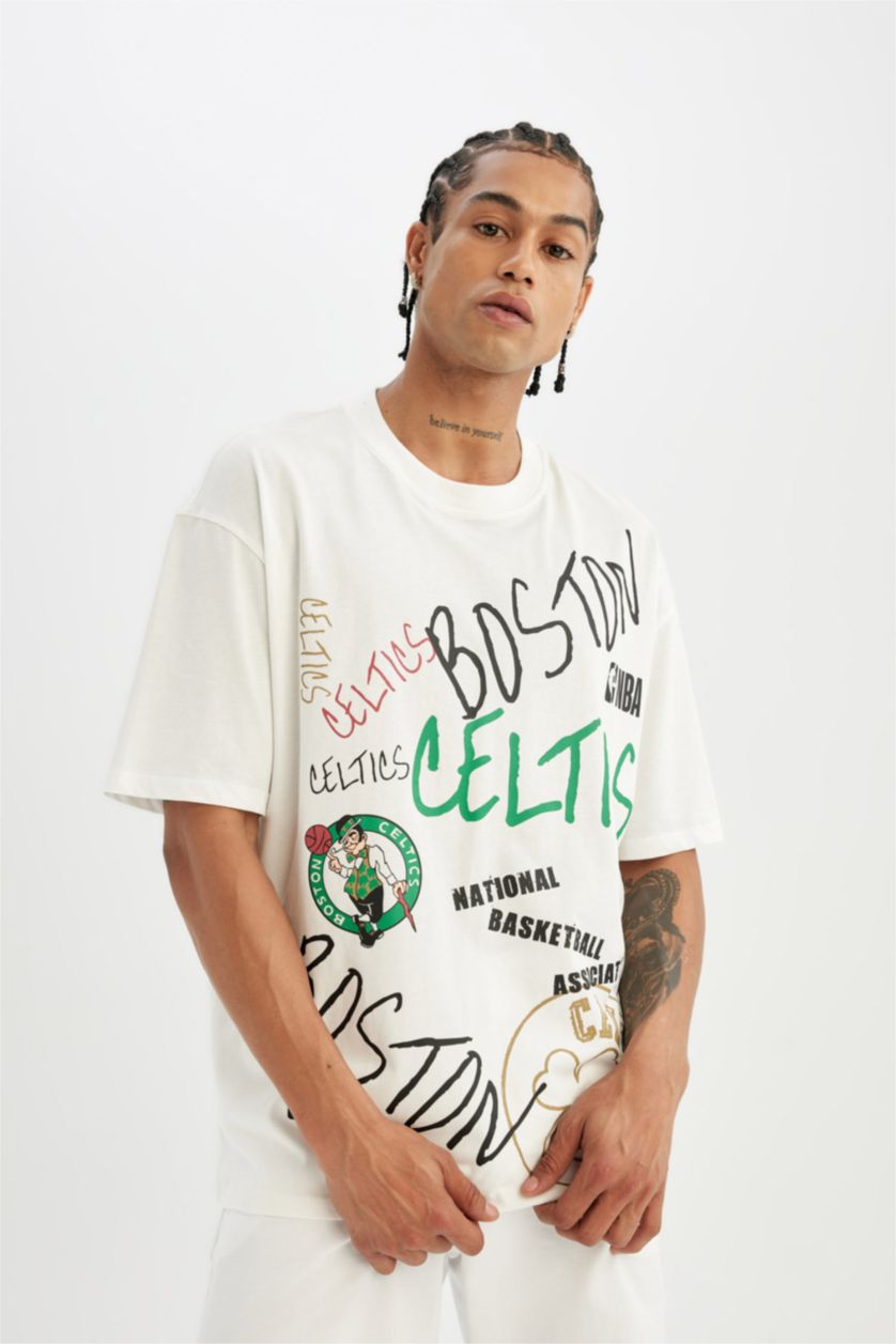 HOMME Écru T shirt Coupe Oversize NBA Col rond Celtics de Boston