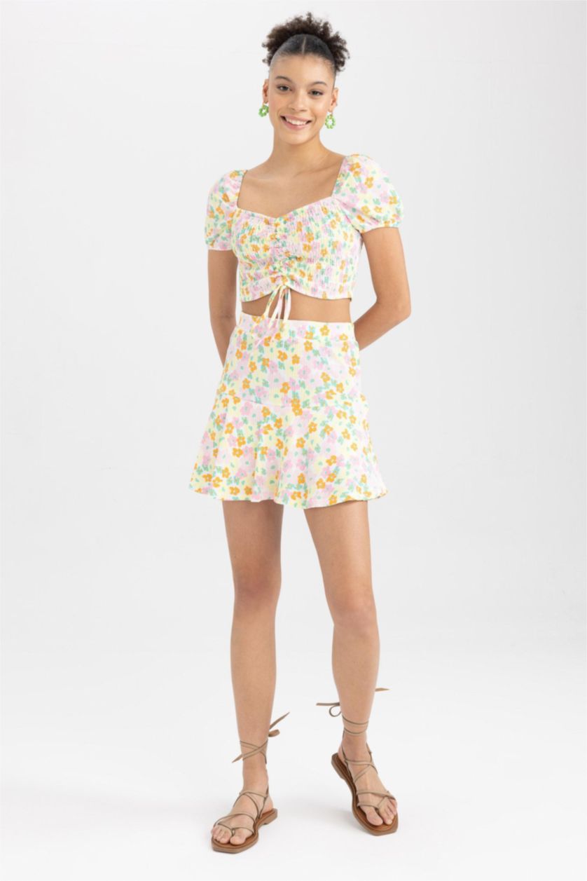 Kadın Kırık Beyaz Coool Baskılı Bürümcük Mini Şort Etek