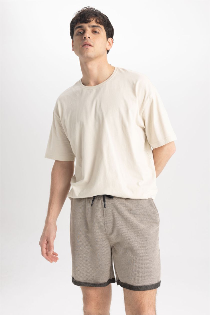 HOMME Beige Short Coupe slim raccourcie