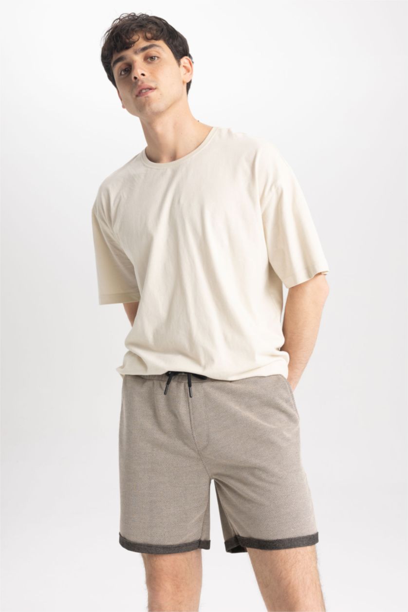 HOMME Beige Short Coupe slim raccourcie