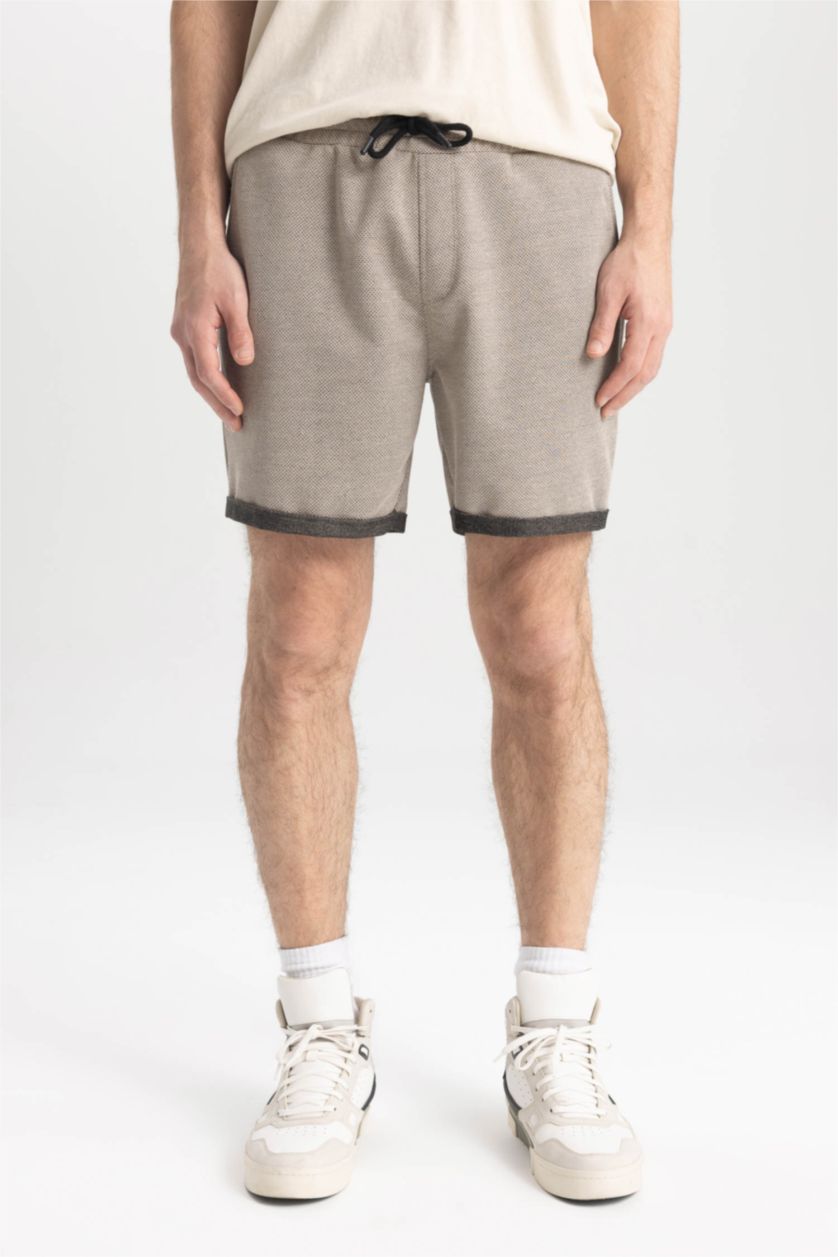 HOMME Beige Short Coupe slim raccourcie