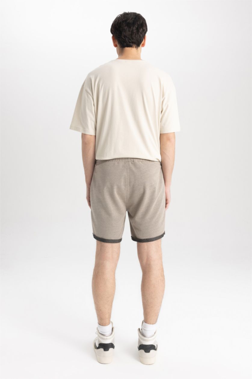 HOMME Beige Short Coupe slim raccourcie