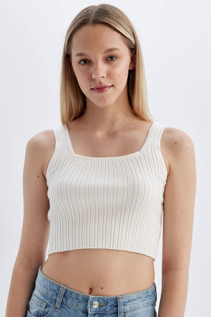 WOMAN Ecru Slim Fit Square Neck Knitted Crop Top