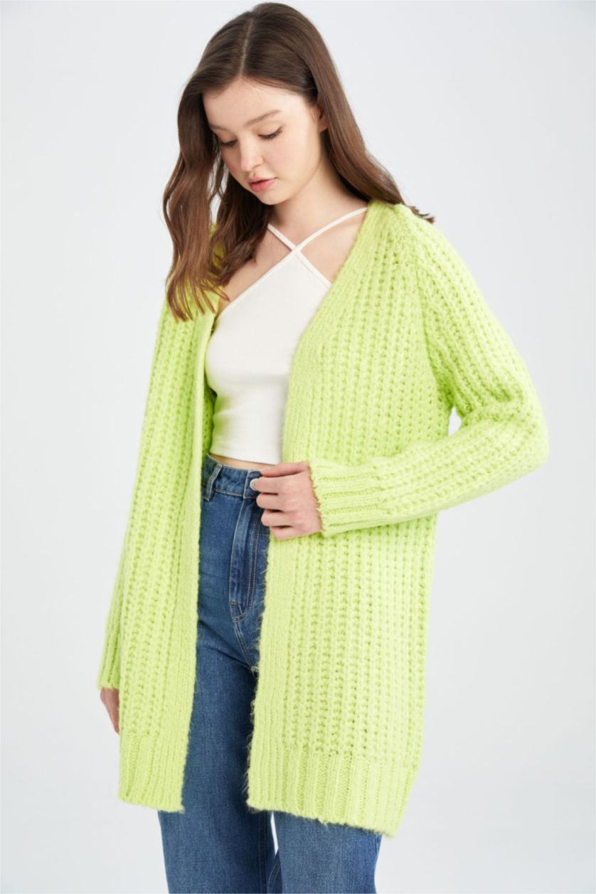 نساء أخضر فاتح سويترتريكو بقصة طويلة بياقة على شكل V بملمس ناعم