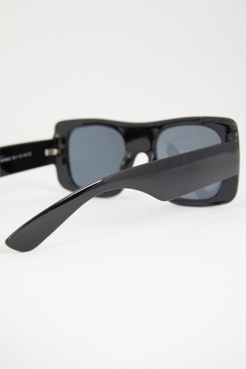 WOMAN Black Unisex Sunglasses