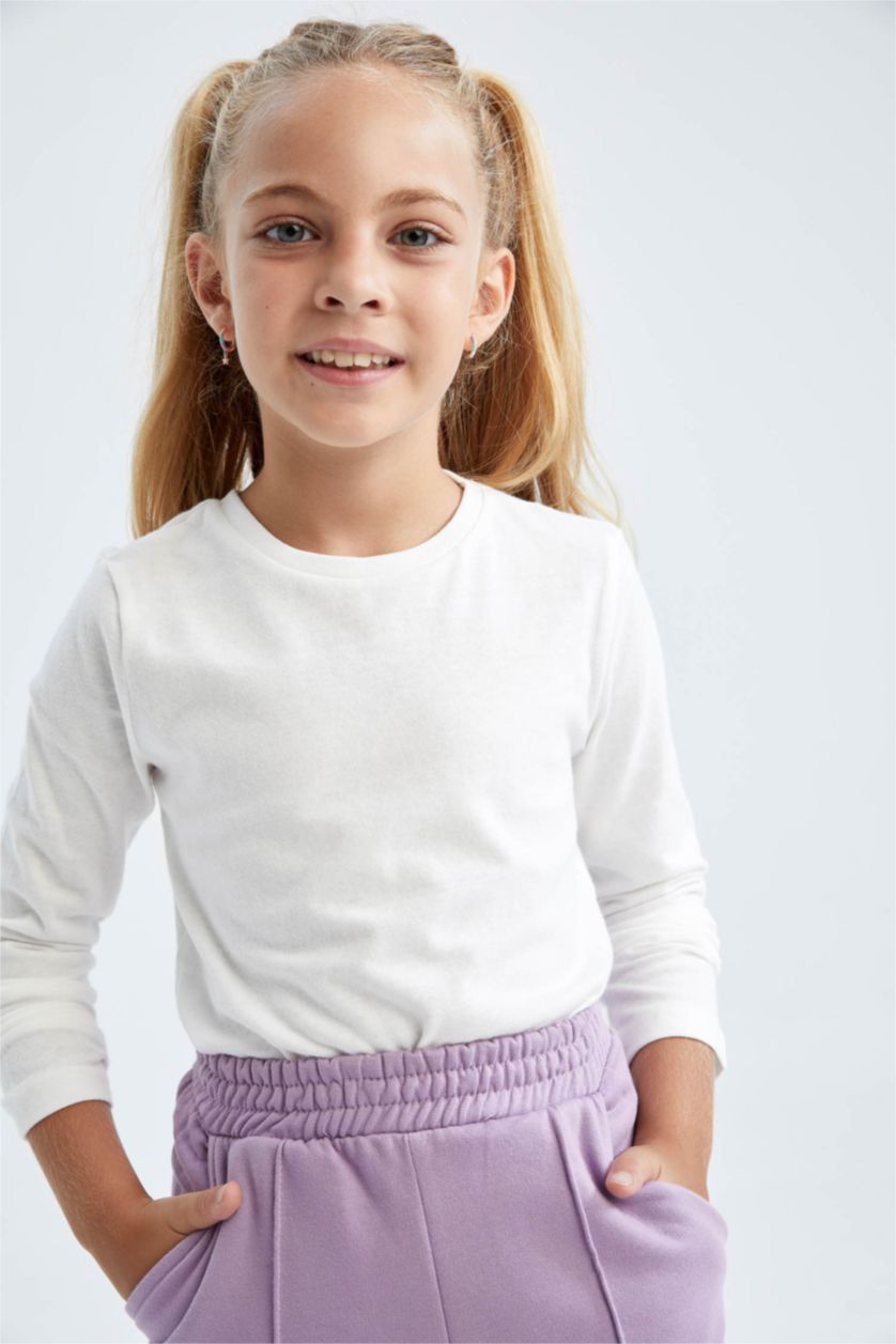 بنات بيج فاتح تيشيرت كم طويل جيرسي قصة عادية بياقة مستديرة