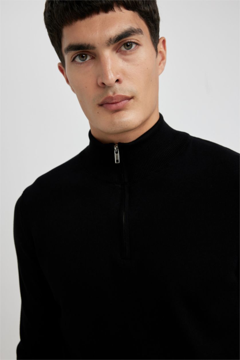 Erkek Siyah Slim Fit Yarım Balıkçı Fermuarlı Yaka Triko Kazak