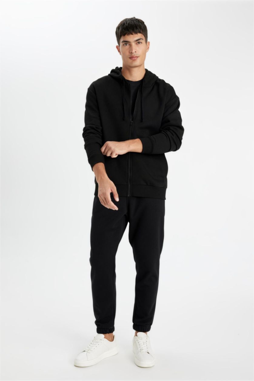Man Black Relax Fit Trousers