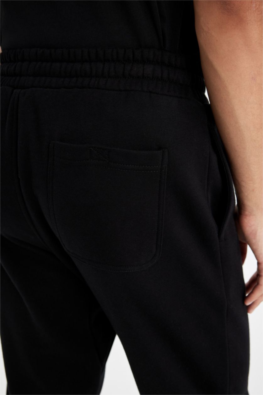 Man Black Relax Fit Trousers