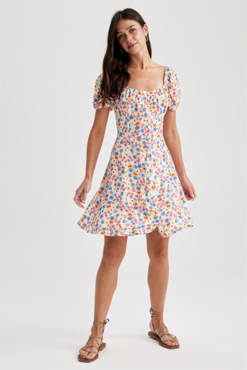 FEMME Blanc Mini Robe à Manches Courtes imprimée à col en forme de cœur