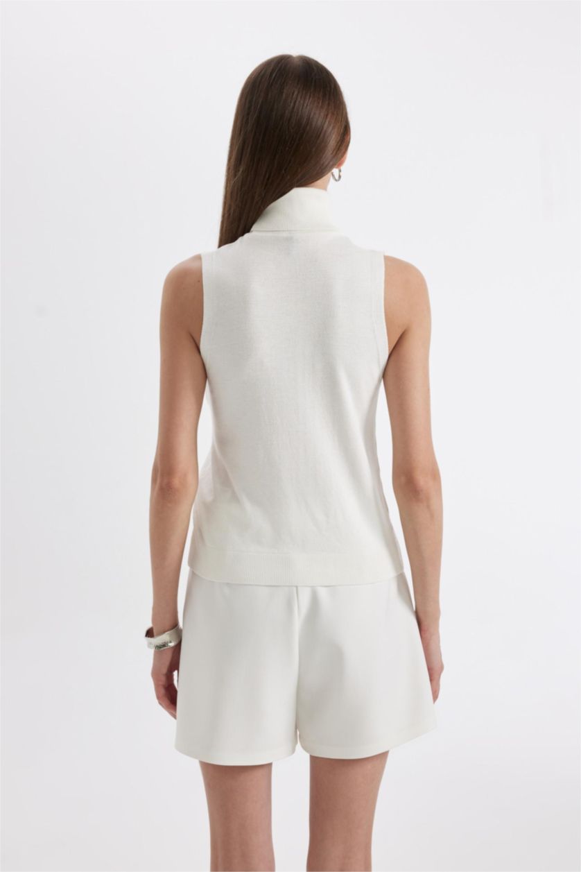 Kadın Ekru Regular Fit Balıkçı Yaka Kolsuz Basic Düz Triko Kazak