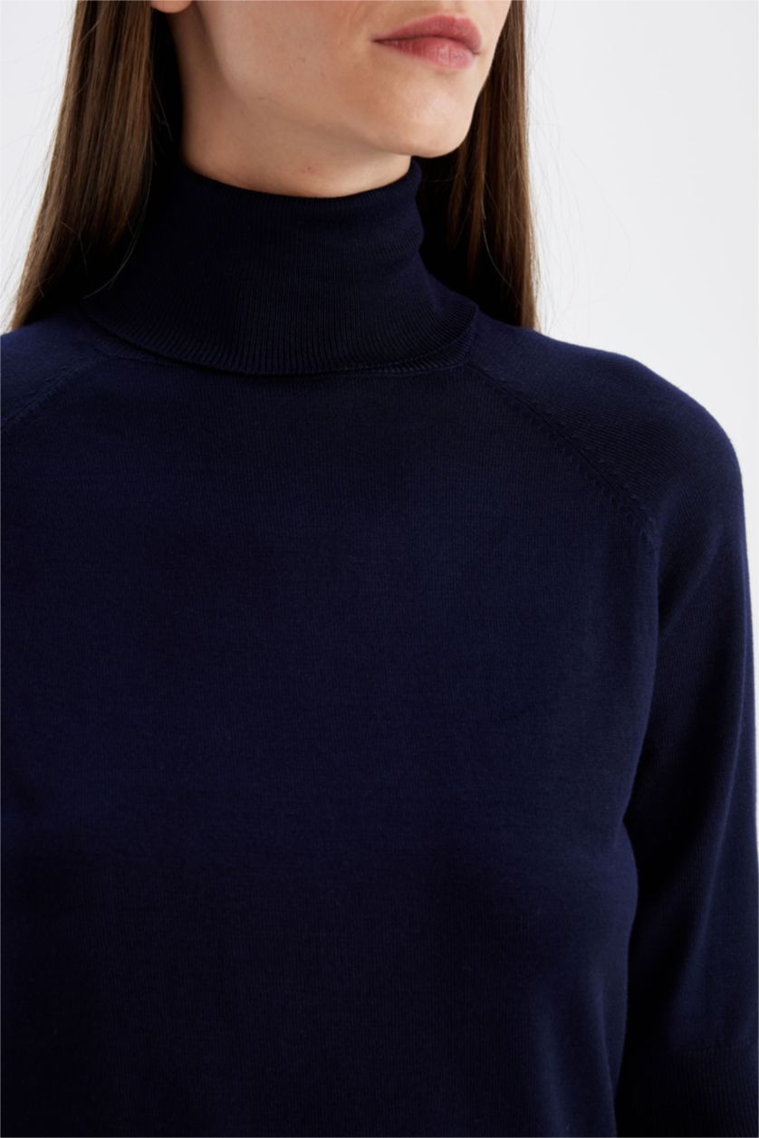 حريمي كحلي بلوفر تريكو بيزك سادة قصة عادية هاي كول