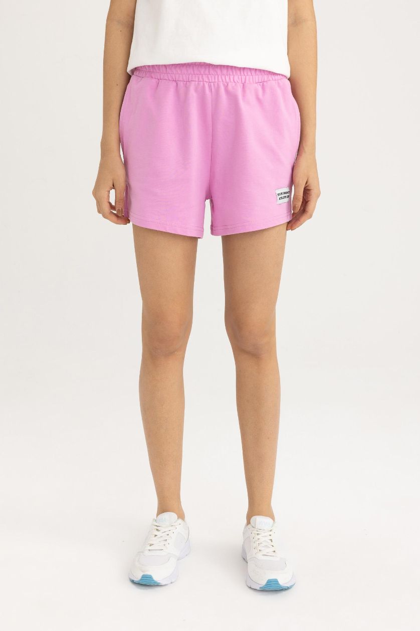 Kadın Pembe DeFactoFit Slim Fit Dar Kesim Kısa Paça Sporcu Şort