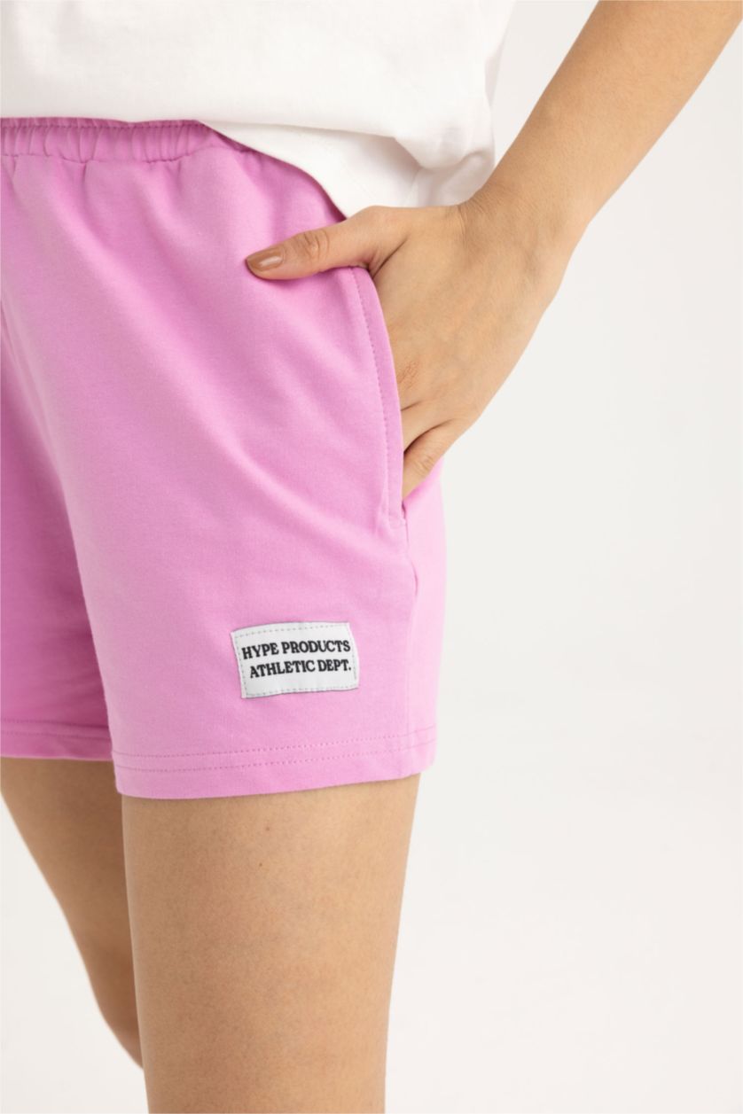 Kadın Pembe DeFactoFit Slim Fit Dar Kesim Kısa Paça Sporcu Şort