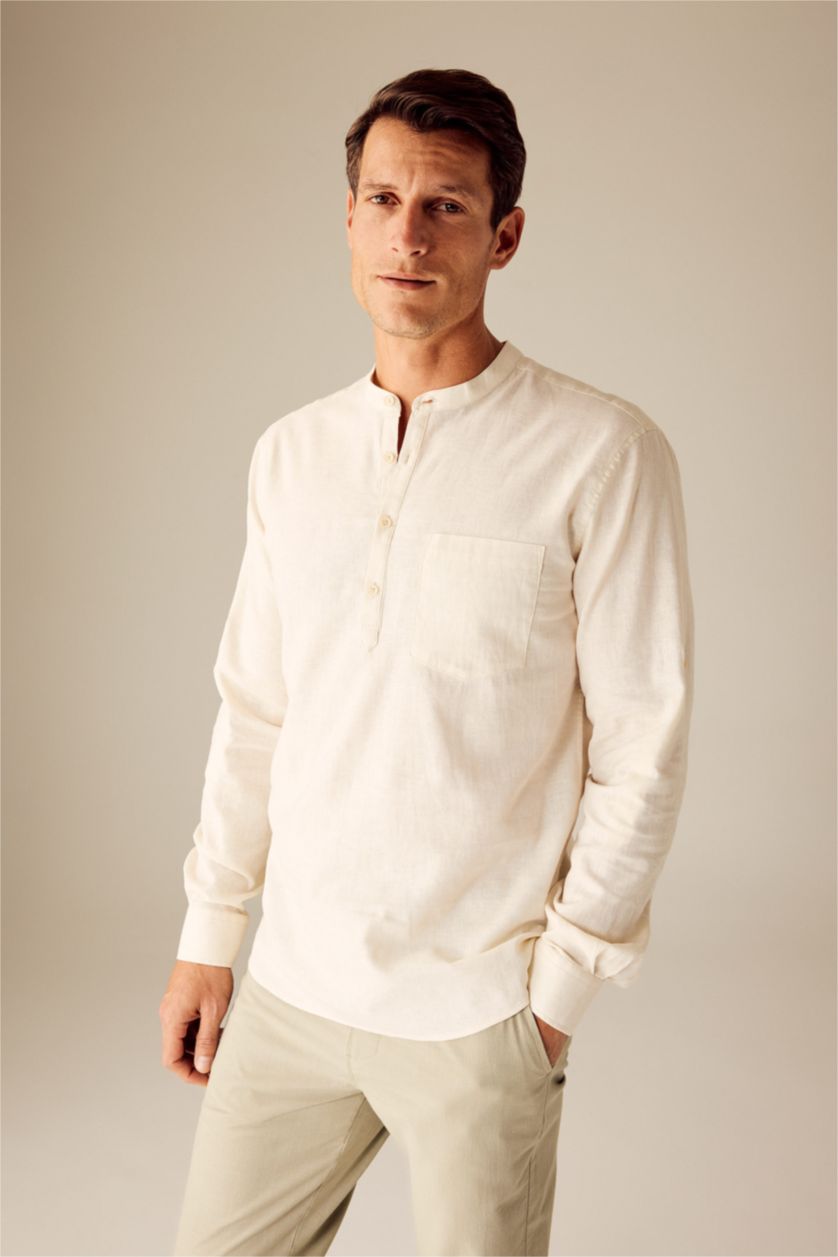 HOMME Sade Ekru Chemises à manches longues Coupe slim raccourcie Col montant