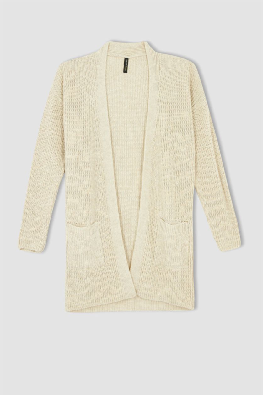 نساء بيج كارديجان قصة عادية