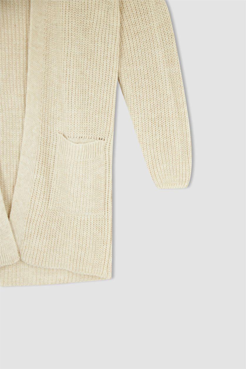 نساء بيج كارديجان قصة عادية