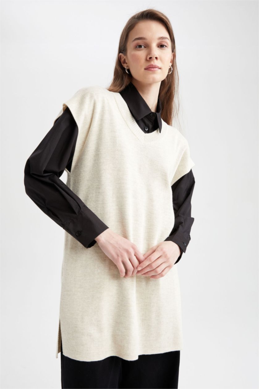 نساء بيج فاتح فيست قصة عادية بياقة V