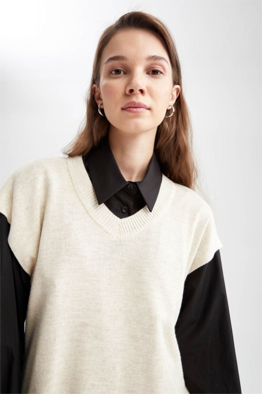 نساء بيج فاتح فيست قصة عادية بياقة V