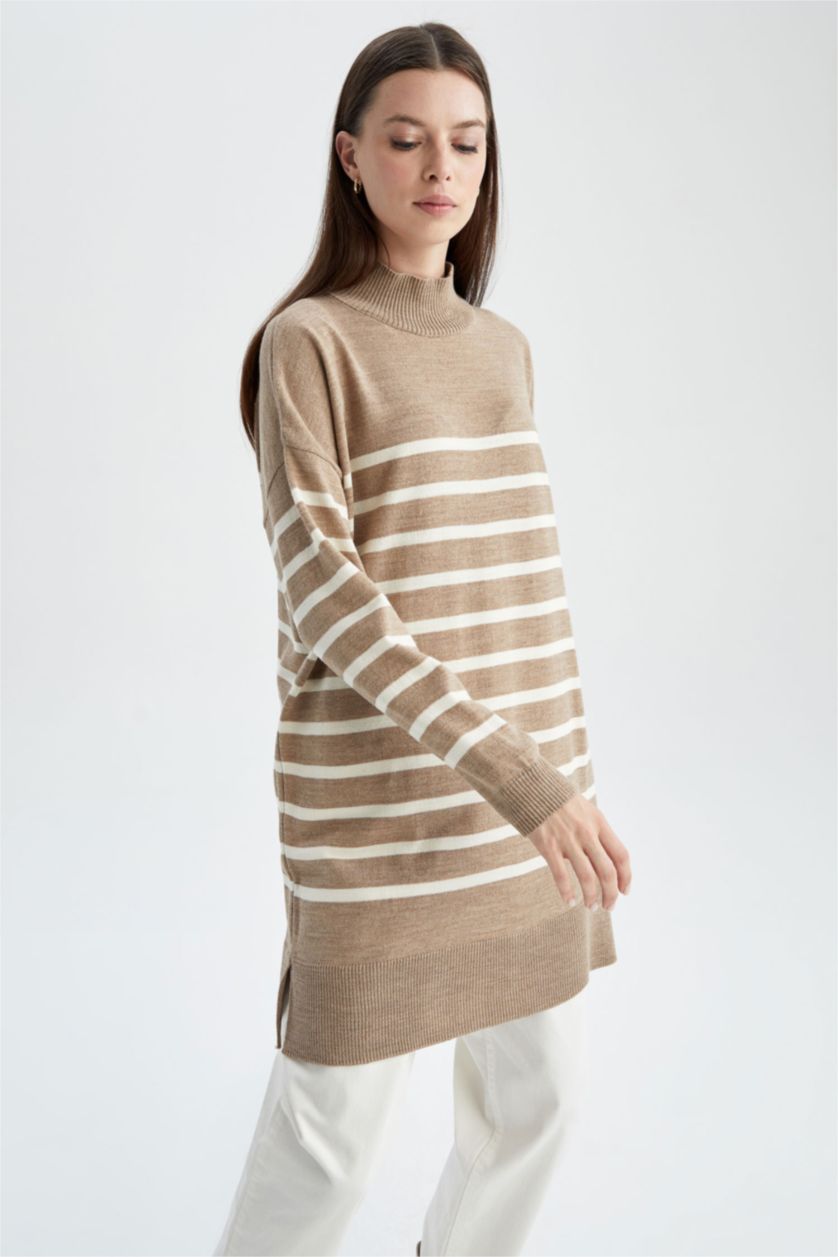 FEMME Beige Tunique Coupe Régulière Col montant