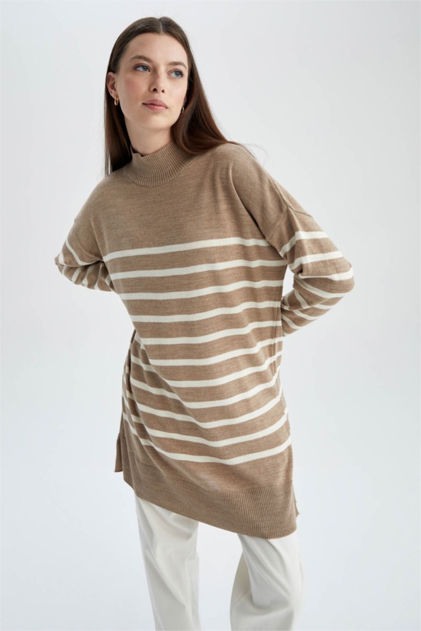 FEMME Beige Tunique Coupe Régulière Col montant