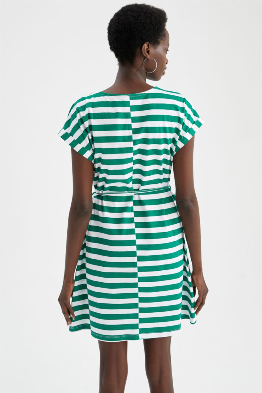 نساء أخضر فستان صيفي قصير مخطط بخصر التعادل