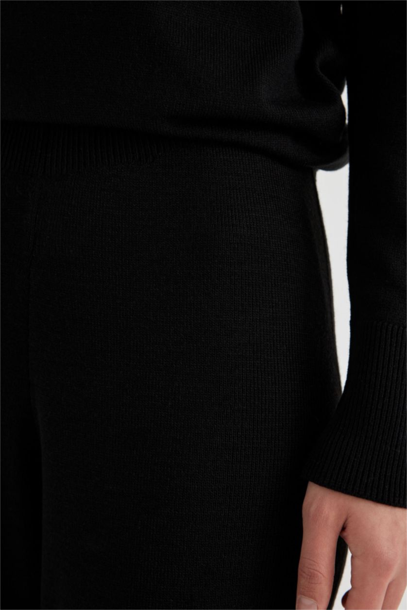 WOMAN Black Relax Fit Pants