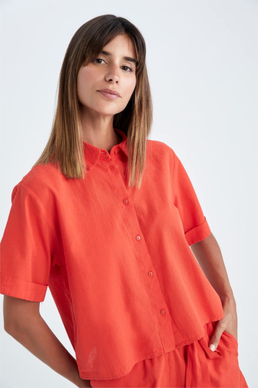 FEMME Rouge Chemise courte aspect lin à manches courtes