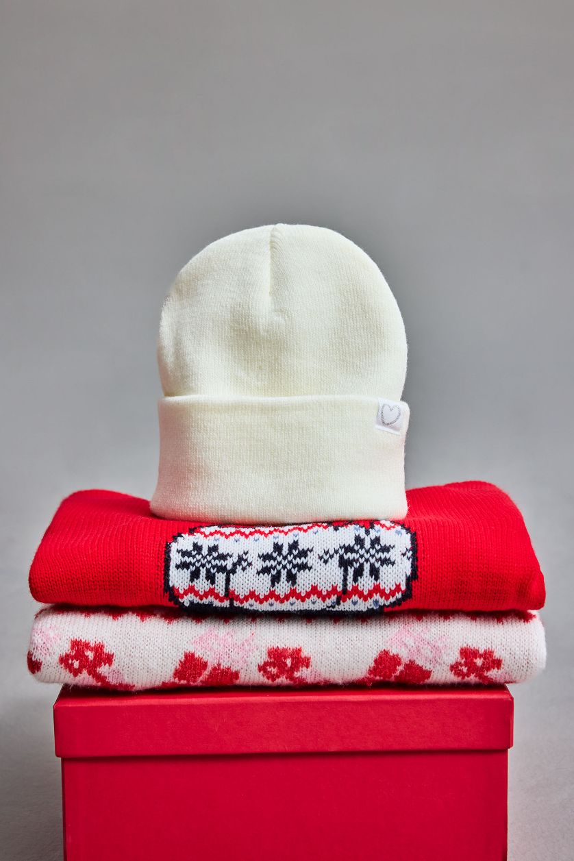 بناتي WHITE (001) ايس كاب بناتي