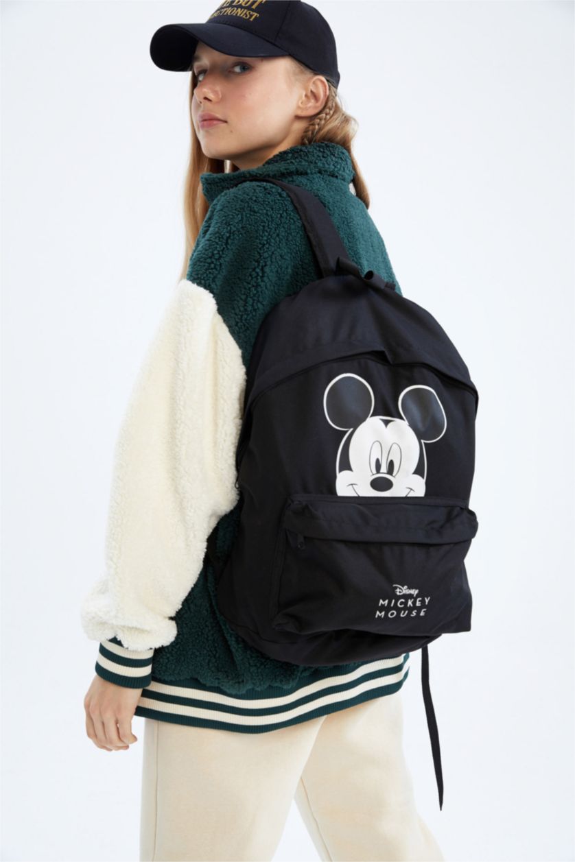 Kadın Siyah Sırt Çantası