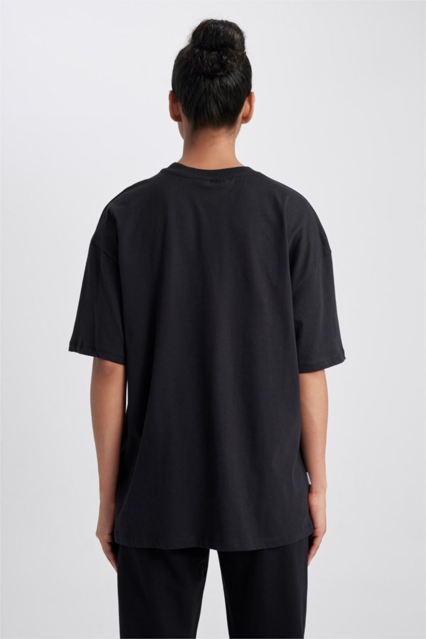 Kadın Siyah Oversıze Pamuklu Kısa Kollu Tişört