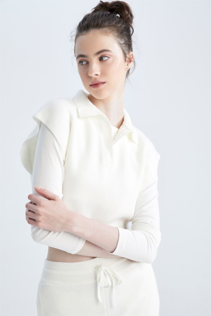 Жіночий Бежевий Regular Fit Polo Collar