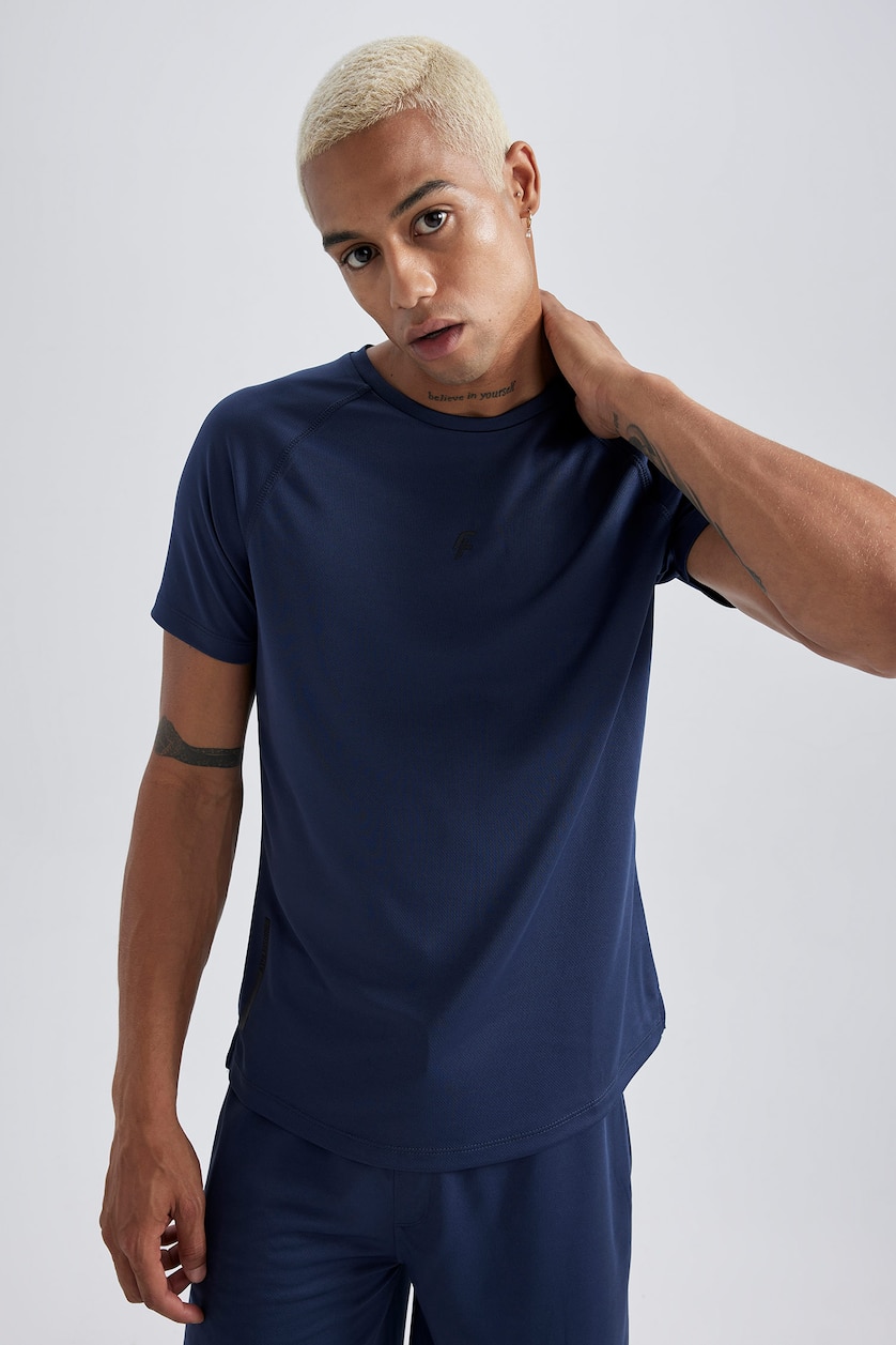 Men NAVY Slim Fit Short Sleeve T-Shirt