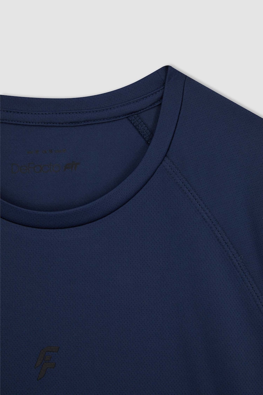 Men NAVY Slim Fit Short Sleeve T-Shirt