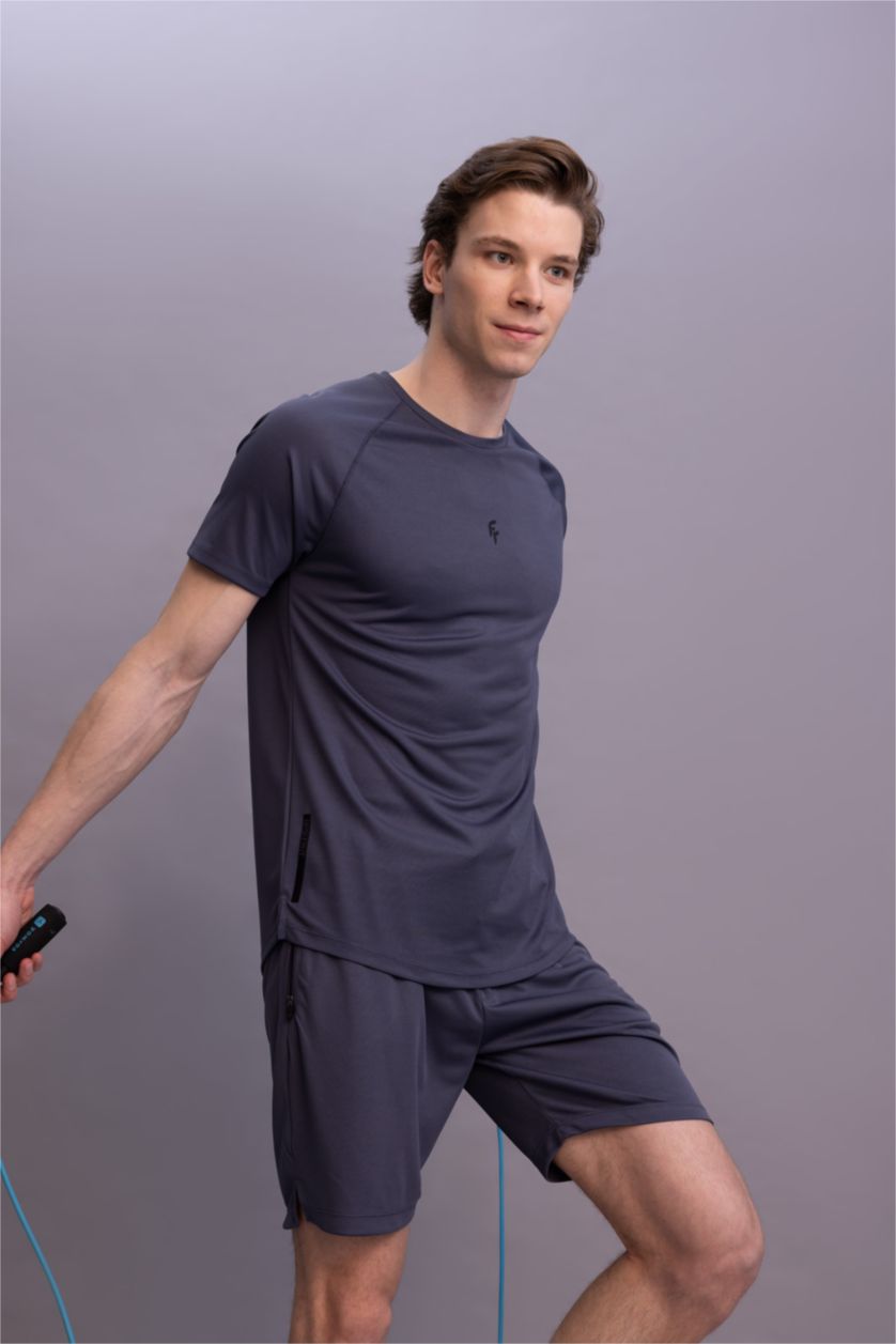 رجال نيلي تيشيرت رياضي سليم فيت بياخة مستديرة