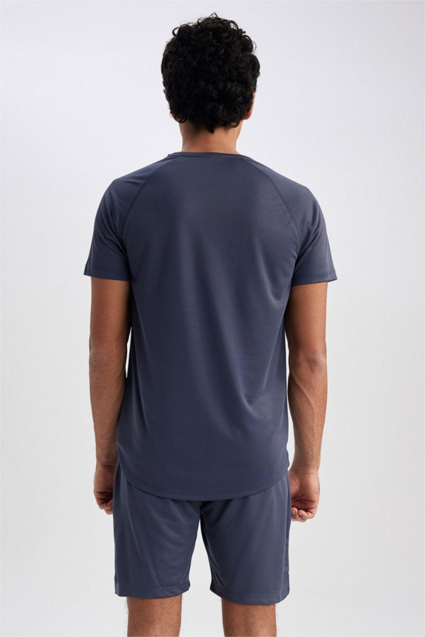 رجال نيلي تيشيرت رياضي سليم فيت بياخة مستديرة