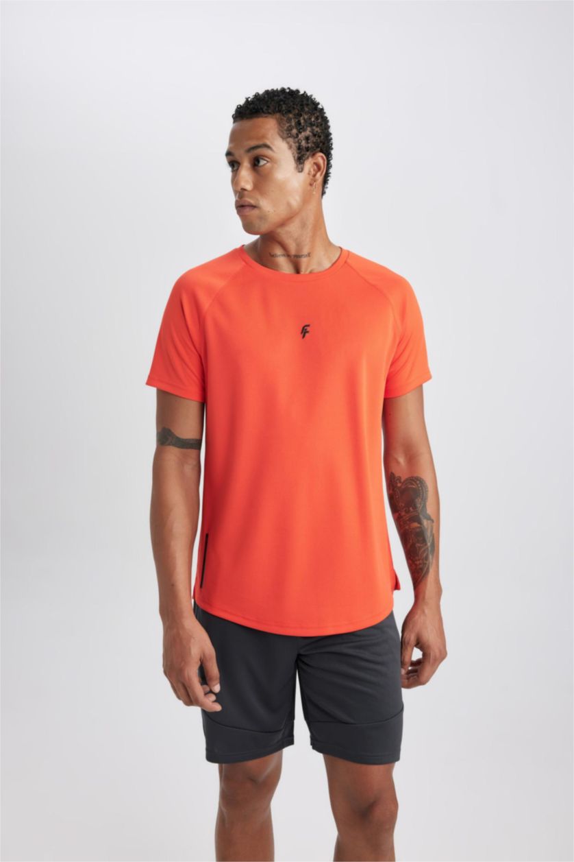 Erkek Turuncu Slim Fit Dar Kesim Bisiklet Yaka Baskılı Sporcu Kısa Kollu Tişört