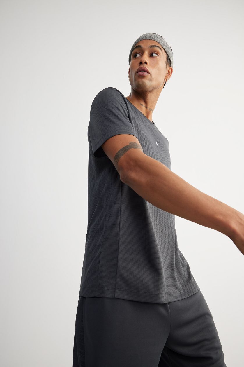 رجال أسود تيشيرت رياضي نص كم سليم فيت من DeFactoFit