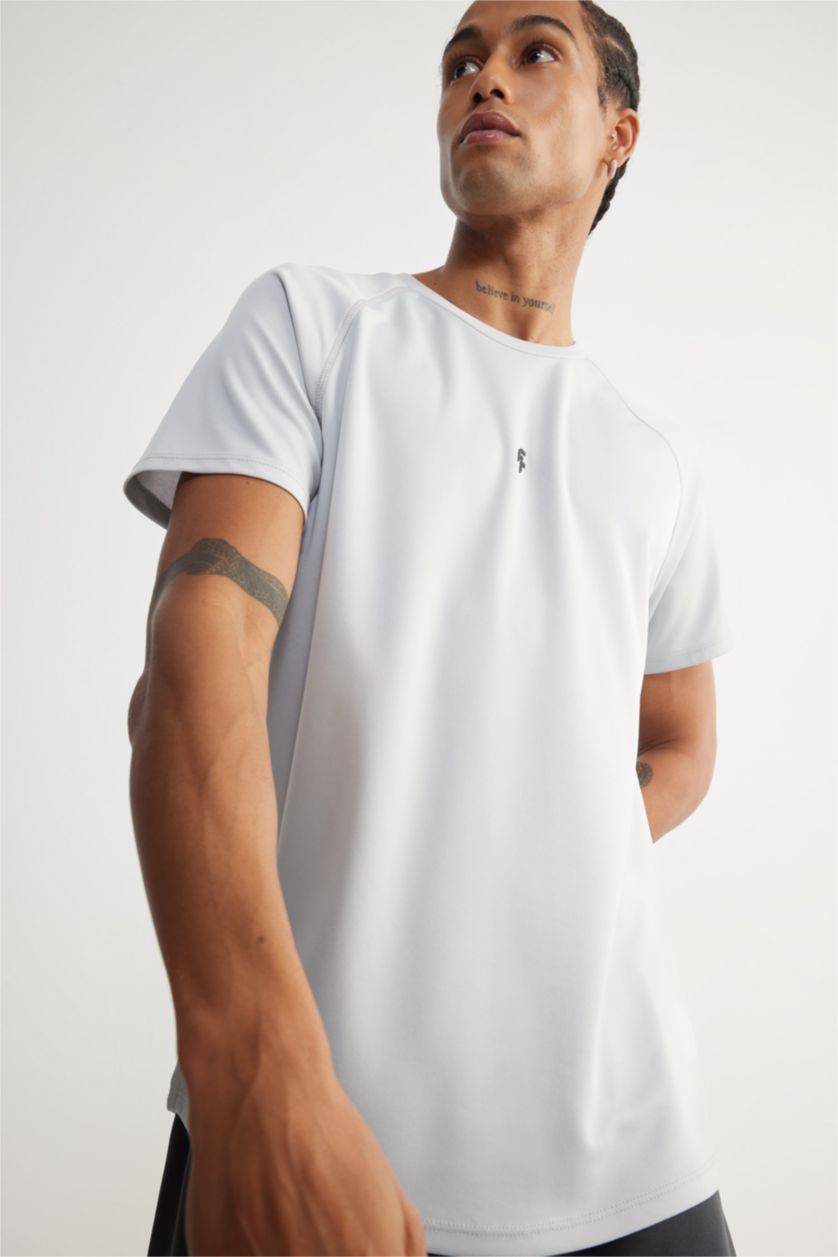 Erkek Açık Gri Hızlı Kuruyan Slim Fit Dar Kesim Bisiklet Yaka Baskılı Sporcu Kısa Kollu Tişört