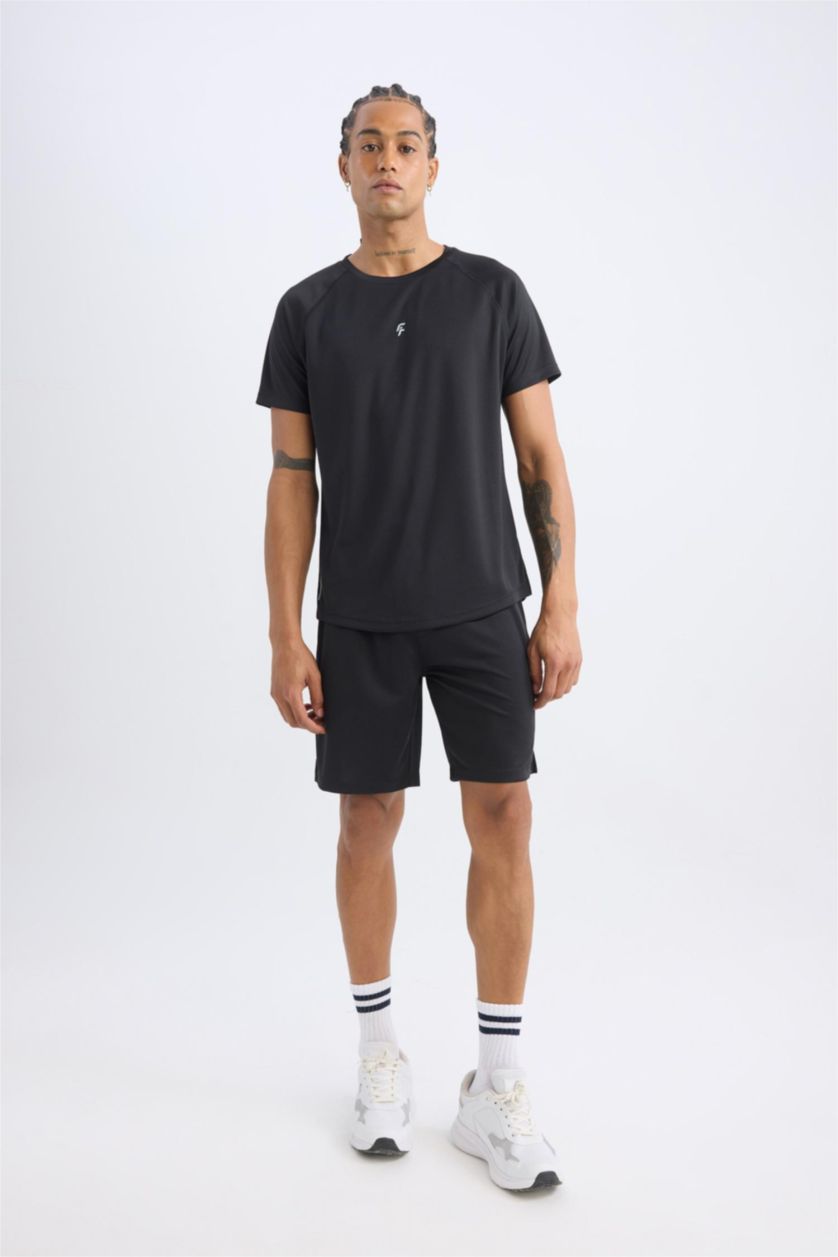 Erkek Siyah Slim Fit Dar Kesim Sporcu Standart Paça Şort
