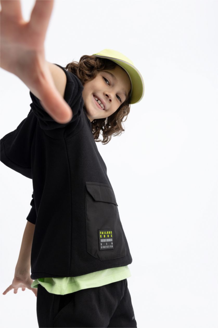 BOYS & TEENS Black Boy Regular Fit Hooded Pocket Printed Sweatshirt