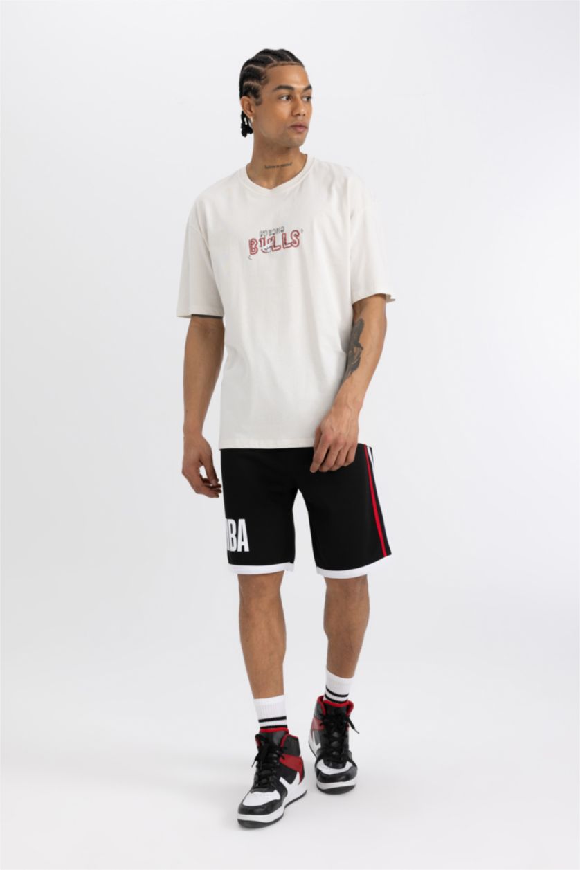 Erkek Taş DeFactoFit NBA Chicago Bulls Oversize Fit Bisiklet Yaka Kısa Kollu %100 Pamuk Tişört