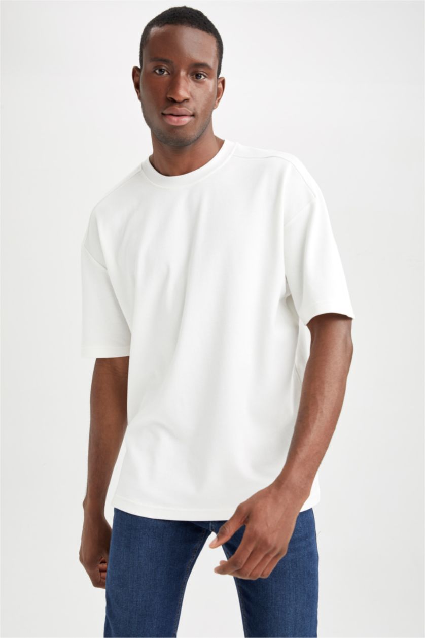 Erkek Kırık Beyaz Oversıze Kısa Kollu Tişört