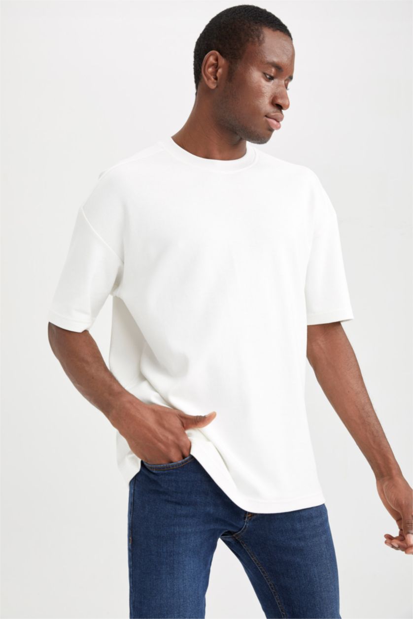 Erkek Kırık Beyaz Oversıze Kısa Kollu Tişört